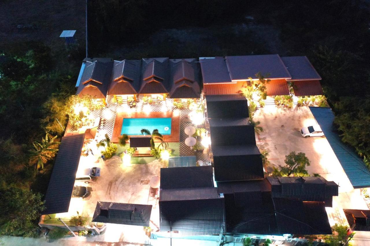 Khum Lanna Boutique Hotel Sisaket Exterior photo