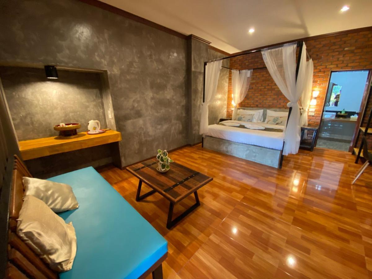 Khum Lanna Boutique Hotel Sisaket Exterior photo